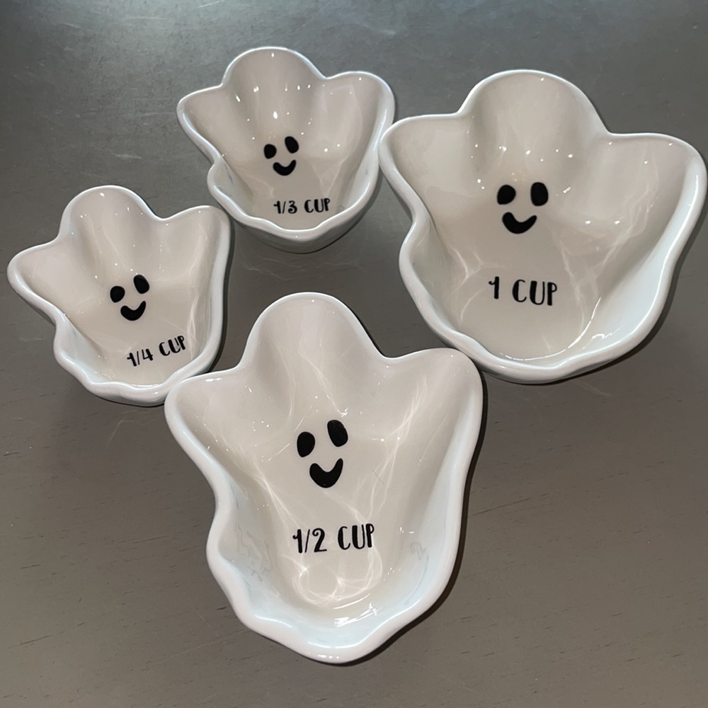 Bakehouse Ghost Measuring Cups